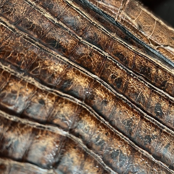 Real croc skin Vintage artisan made shoulder bag, brown. Hand made - Picture 9 of 17